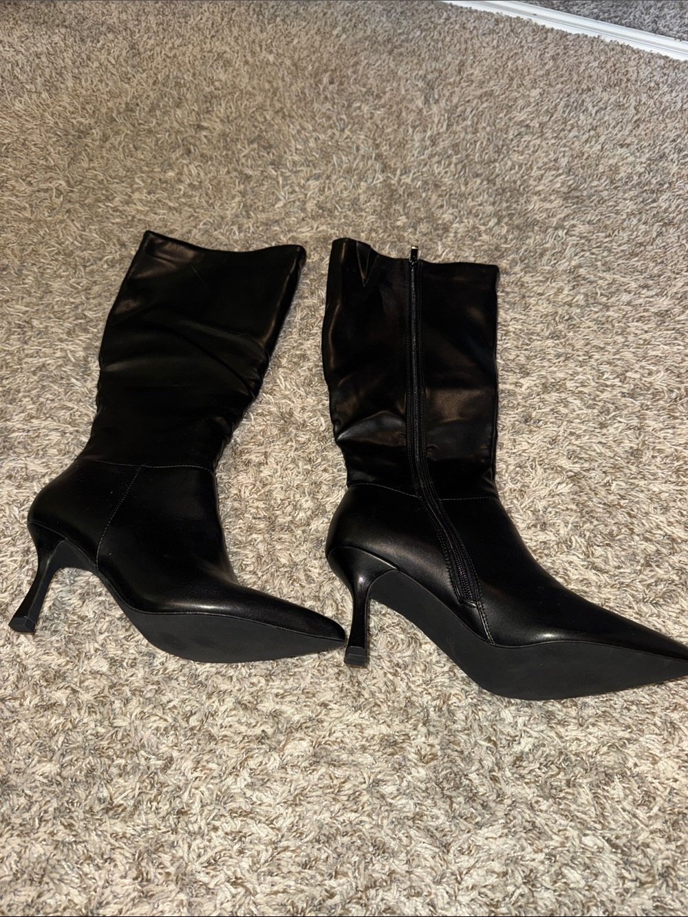 Vipost Knee high black heeled boots